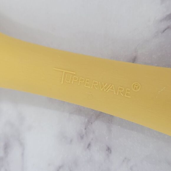 Tupperware Vintage Harvest Gold Salad Forks Serving Ware Yellow Spork Set Dining - Picture 4 of 5